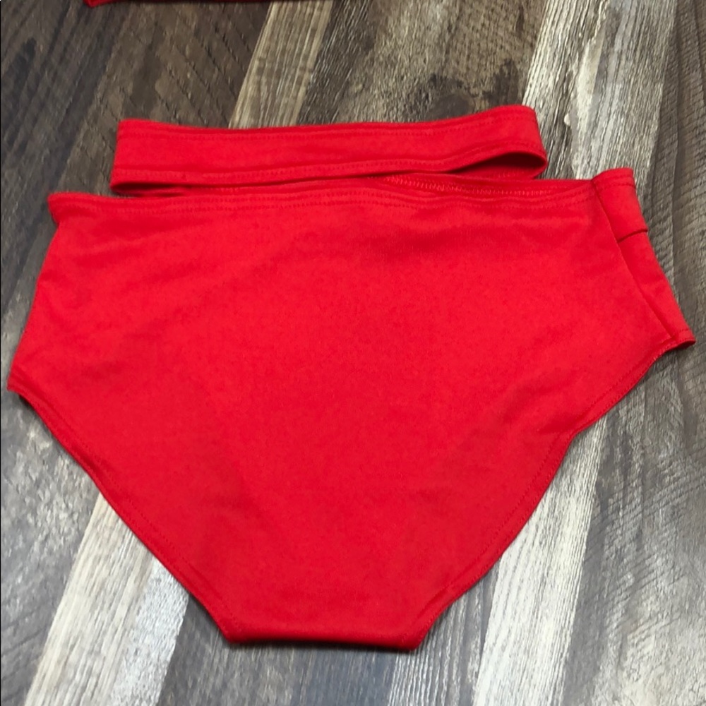 Red bathing suit - Picture 3 of 3